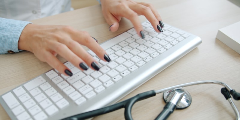 5 Things You Need to Know about Ovarian Cancer | Living Bene